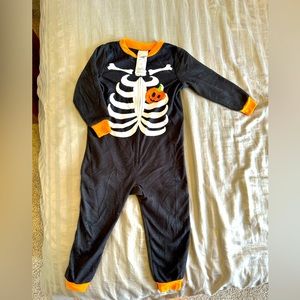 Halloween skeleton PJs 3T